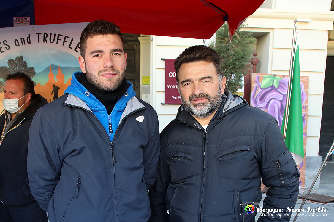 VBS_5561 - 10.ma Fiera Nazionale del Tartufo e Fiera dei Santi.jpg
